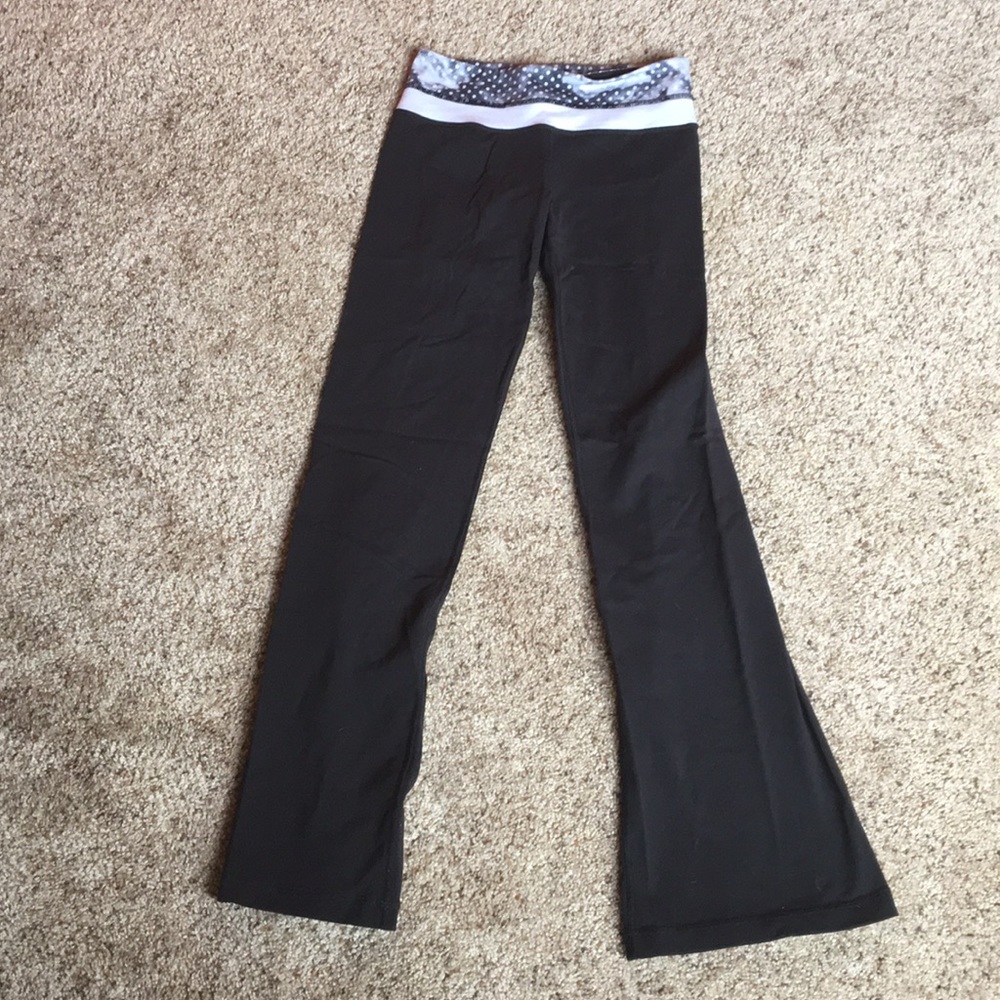 Black Lululemon groove pant leggings (boot cut)